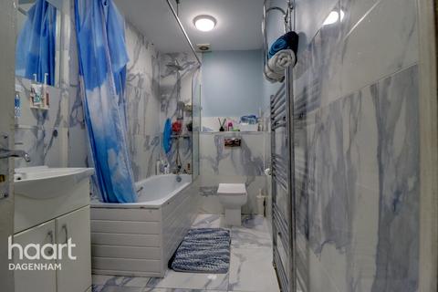 White Gardens, Dagenham