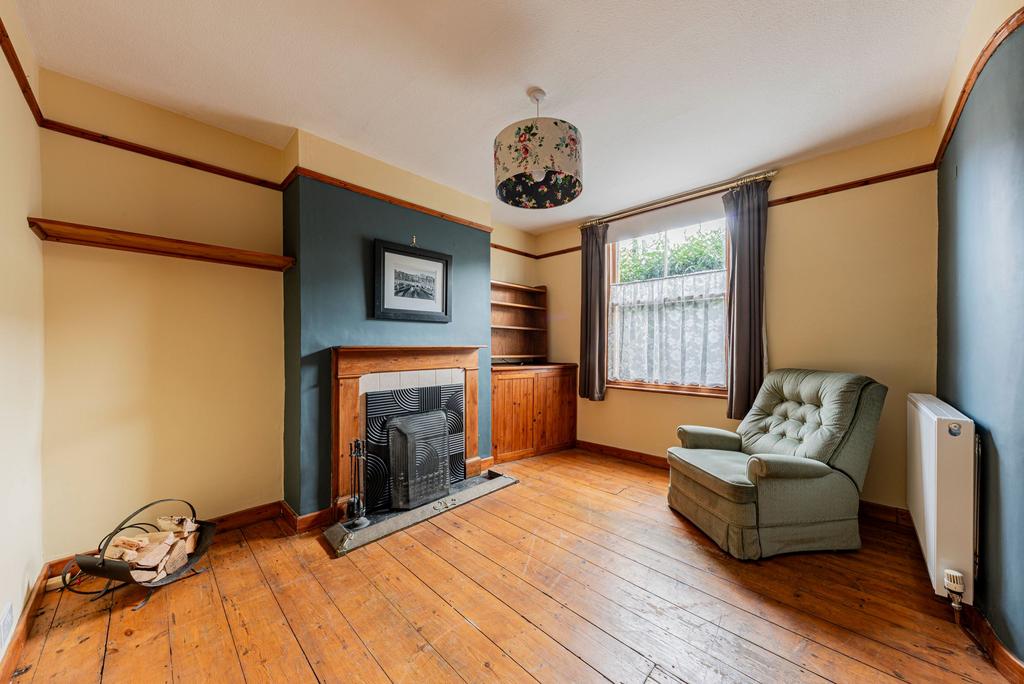 Living Room (2)