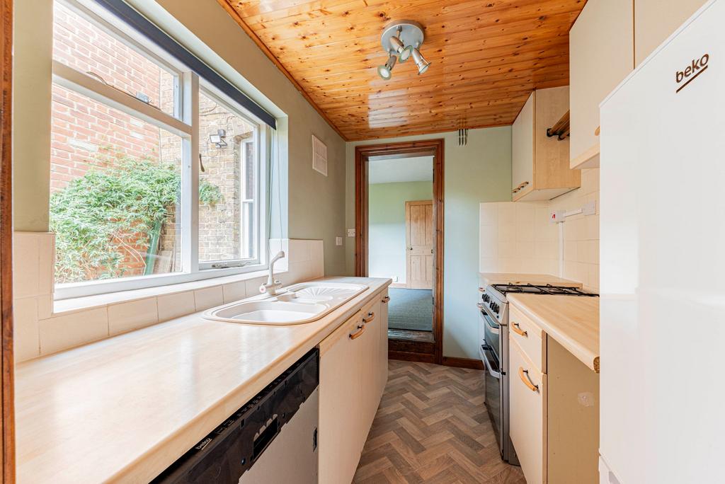 Kitchen (2)