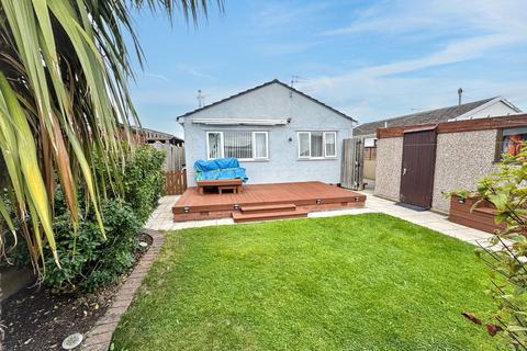 2 bedroom detached bungalow for sale, Llys Madoc, Towyn, Conwy, LL22