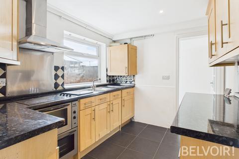 3 bedroom terraced house to rent, Rowley Street, Stafford, ST16