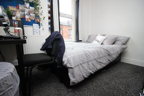 4 bedroom terraced house to rent, Elizabeth Street, Leeds LS6