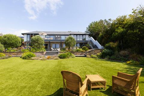 5 bedroom detached house for sale, 150 Yards yards from St Mawes Harbourside