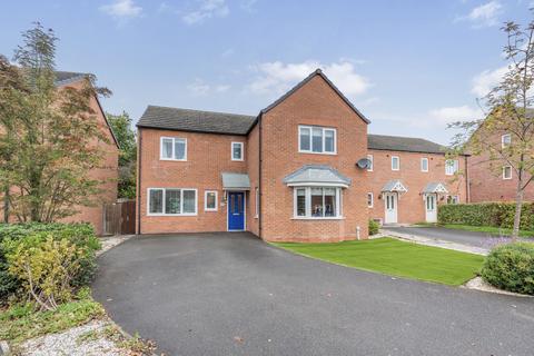 4 bedroom detached house for sale, Oak Drive, Penyffordd, CH4