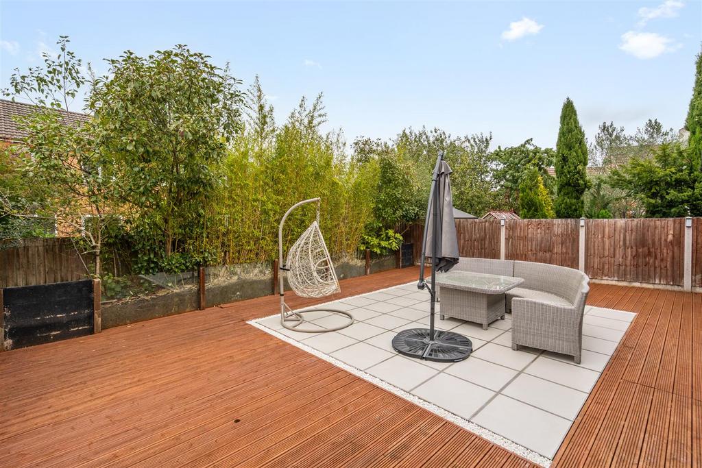 47 Radlow Crescent 22.jpg