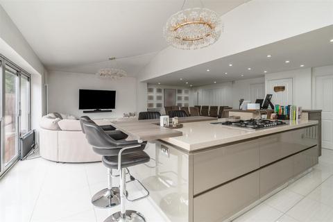 undefined, Radlow Crescent, Birmingham