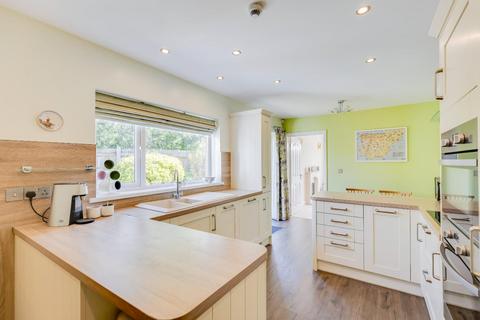 3 bedroom detached bungalow for sale, 17 Charteris Close, Penarth, CF64 5RT