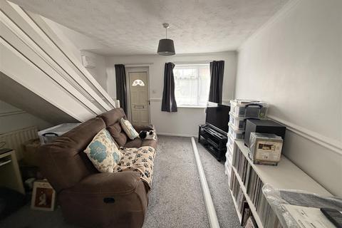 undefined, Glamis Close, Burton-On-Trent DE13