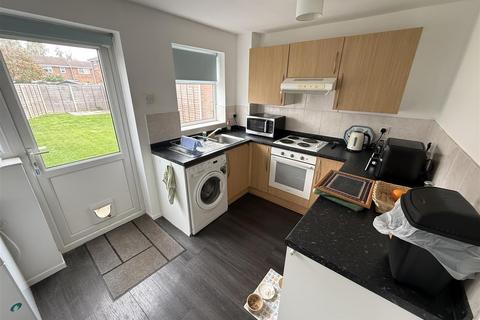 undefined, Glamis Close, Burton-On-Trent DE13