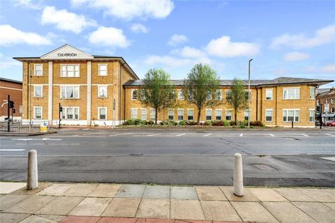2 bedroom apartment to rent, Abbots Way, Chertsey KT16