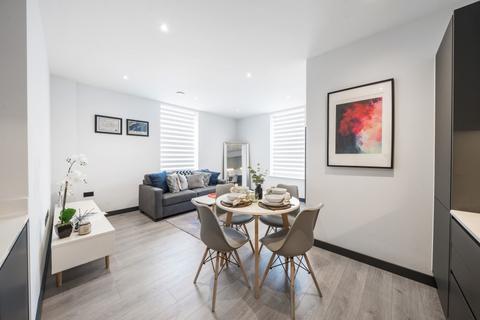 2 bedroom apartment to rent, Abbots Way, Chertsey KT16