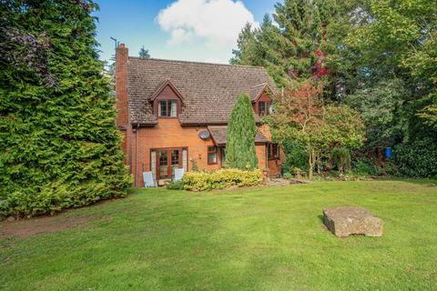 4 bedroom detached house for sale, Stoke Prior,  Herefordshire,  HR6