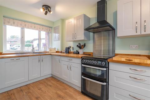 3 bedroom terraced house for sale, Woodlands Drive, Leyland