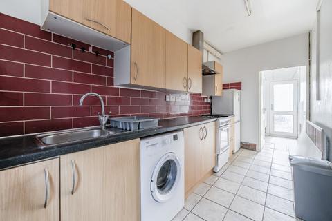 3 bedroom semi-detached house to rent, Garsington Road, Oxford OX4