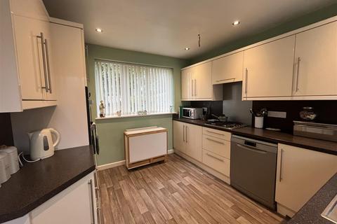 undefined, Cleckheaton Road, Bradford BD12