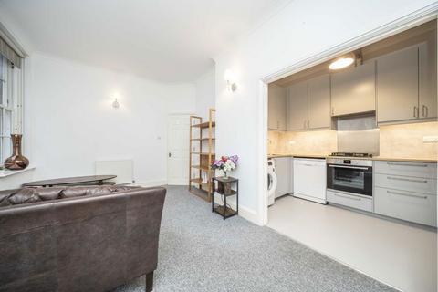 2 bedroom flat for sale, Little Britain, London EC1A
