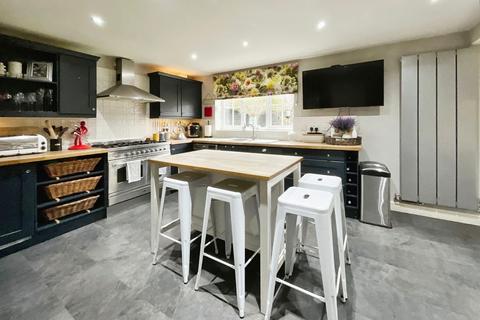 6 bedroom detached house for sale, Navigation Drive, Leicester LE2