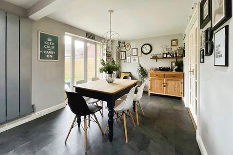 6 bedroom detached house for sale, Navigation Drive, Leicester LE2