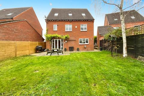 6 bedroom detached house for sale, Navigation Drive, Leicester LE2