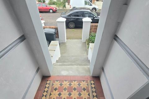 5 bedroom terraced house for sale, Linden Road, Bexhill-on-Sea, TN40