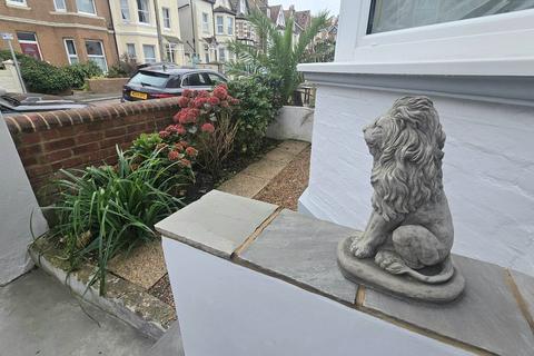 5 bedroom terraced house for sale, Linden Road, Bexhill-on-Sea, TN40