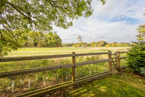 3 bedroom end of terrace house for sale, South Lodge, Stanton Fitzwarren SN6