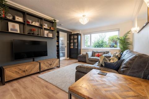 24 Beechlea, Stannington, Morpeth, NE61 6HN