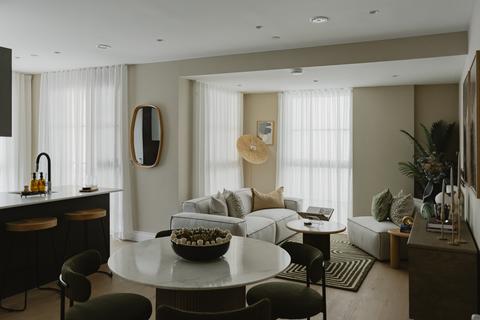 undefined, London E14