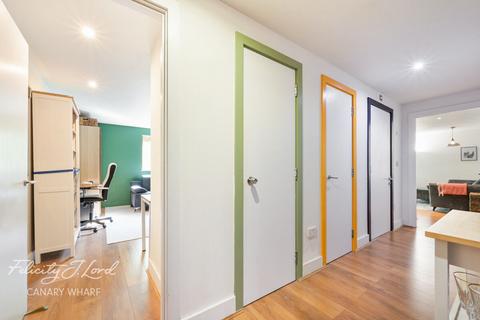 2 bedroom apartment for sale, Galaxy Building, Crews Street, Tower Hamlets E14