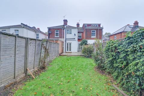 Porchester Road, Woolston