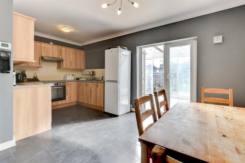 4 bedroom house for sale, Lancing BN15