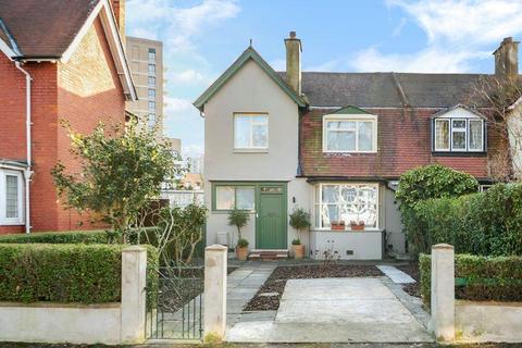undefined, Heathfield Road, London, W3