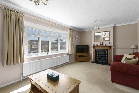 undefined, Calverley Crescent, High Wycombe HP13