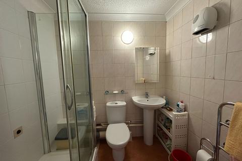 1 bedroom flat for sale, Falkland Road, Torquay, TQ2 5LU
