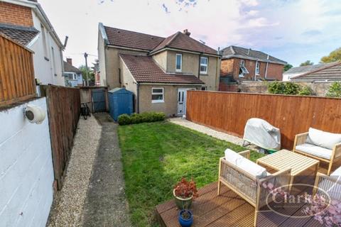 2 bedroom flat for sale, Maple Road, Winton, Bournemouth