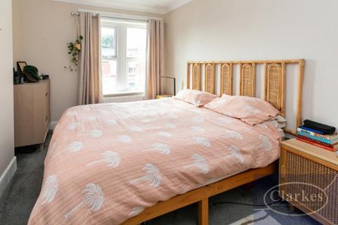 2 bedroom flat for sale, Maple Road, Winton, Bournemouth