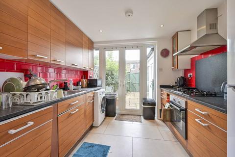 undefined, Dowdeswell Close, Richmond, London, SW15