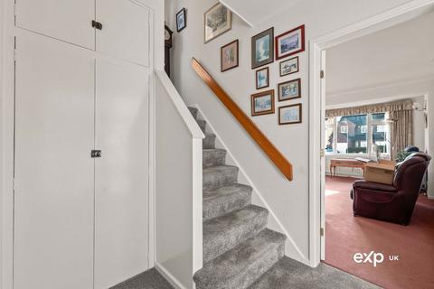 3 bedroom detached house for sale, Summercourt Drive, Nottingham NG15