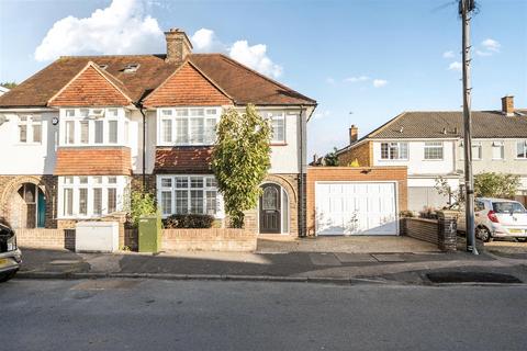 Diceland Road, Banstead