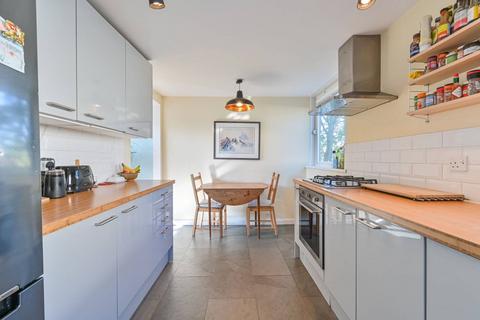 3 bedroom maisonette for sale, Horle Walk, Camberwell, London, SE5