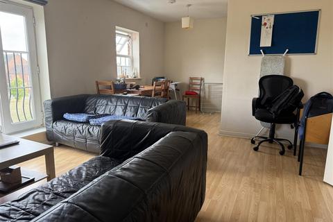 undefined, Elizabeth Way, Coventry * CLOSE TO UNIVERSITY HOSPITAL *