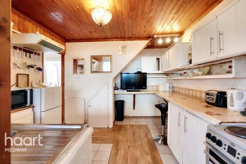 16 Copperfield Road, Rochester, ME1 2JB