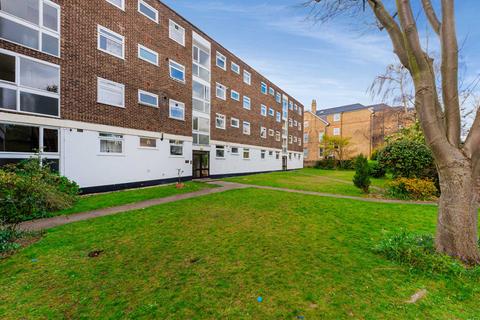 undefined, West Park, Ealing Broadway