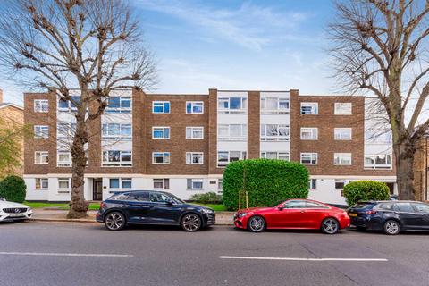 Studio to rent, West Park, Ealing Broadway