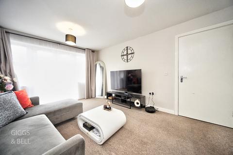 2 bedroom apartment for sale, The Academy, Holly Street, Luton, Bedfordshire, LU1