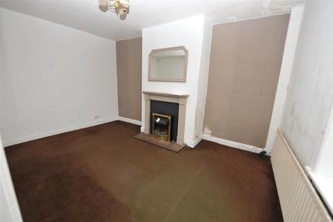 2 bedroom terraced house for sale, Park Road, Thackley, Bradford