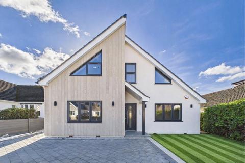 4 bedroom detached house for sale, Wellington Avenue, Christchurch, Dorset, BH23