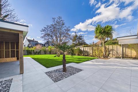 4 bedroom detached house for sale, Wellington Avenue, Christchurch, Dorset, BH23