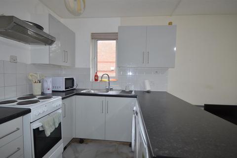 1 bedroom flat to rent, Viewfield Close, Harrow
