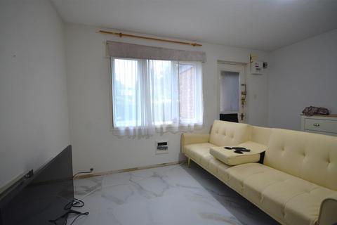 1 bedroom flat to rent, Viewfield Close, Harrow